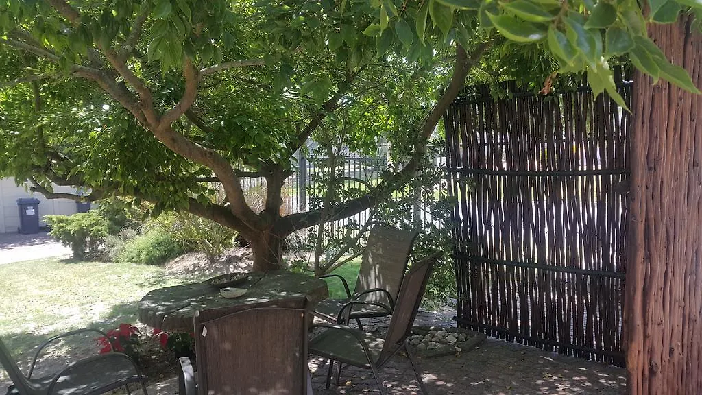 *** Guest house Kenridge Garden Cottage Bellville South Africa